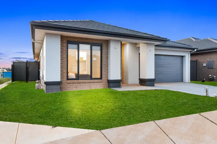 Second view of Homely house listing, 10 Alutu Road, Truganina VIC 3029