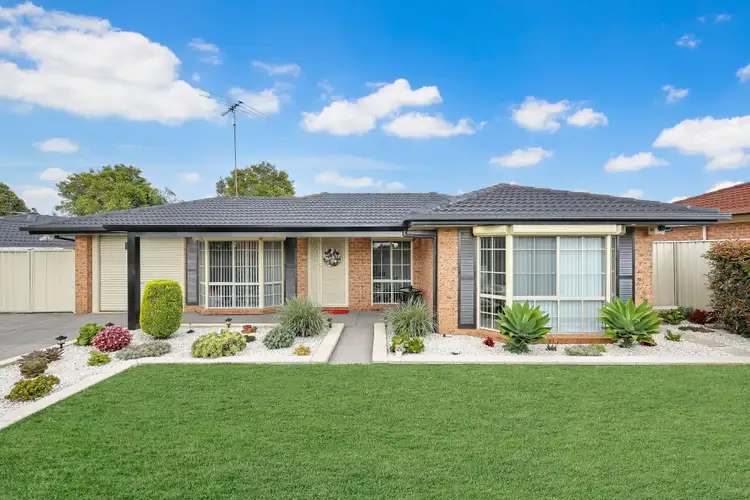 3 Packenham Place, Mount Annan NSW 2567