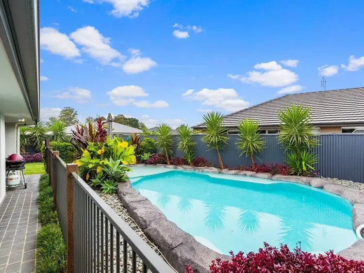 13 Clark Avenue, Glass House Mountains QLD 4518