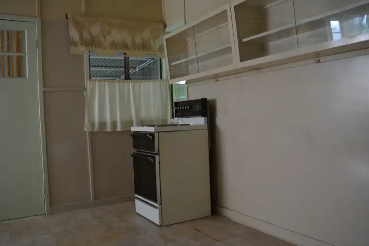 Fifth view of Homely house listing, 100 Thistle Street, Blackall QLD 4472