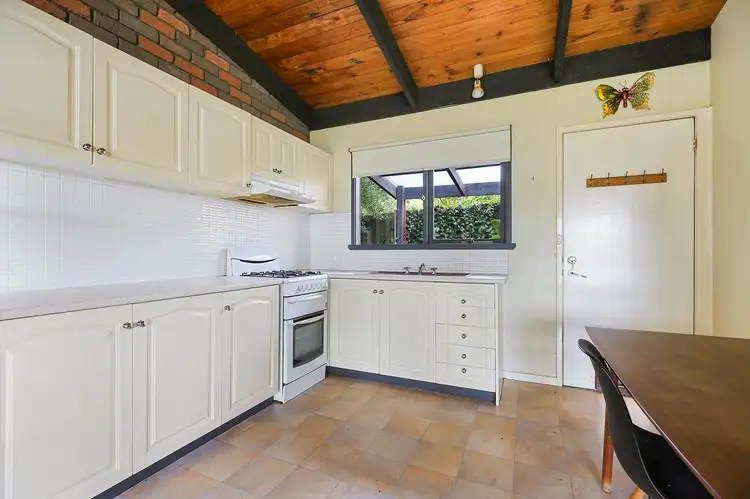 Second view of Homely unit listing, 3/20 Archibald Cresent, Warragul VIC 3820