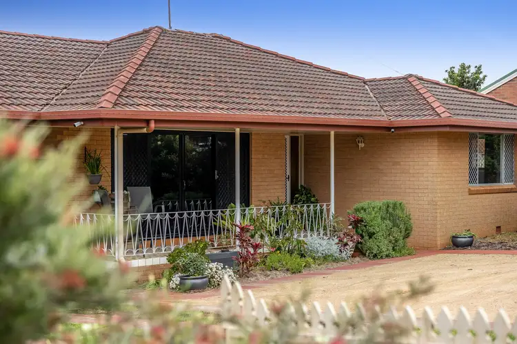 571 Greenwattle Street