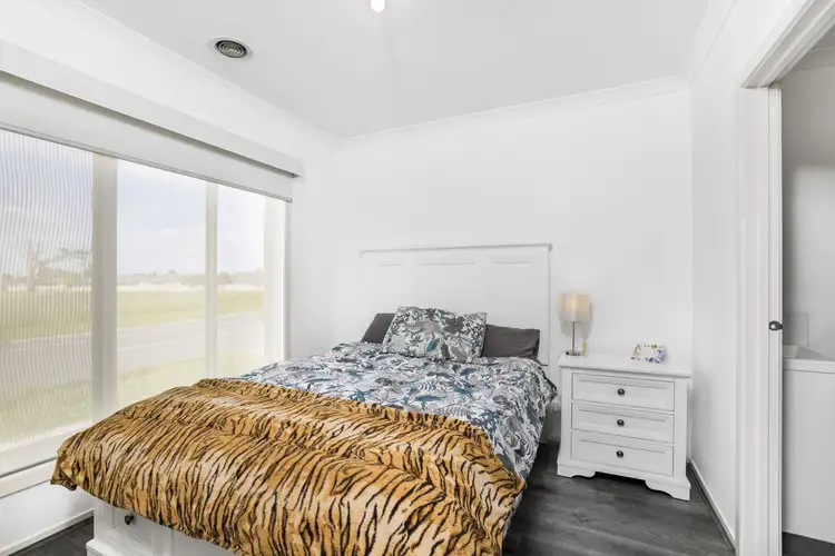 Fifth view of Homely house listing, 5 Havana Parade, Pakenham VIC 3810
