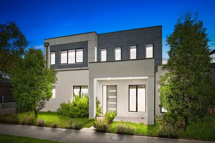 2/37 Latham Street, Werribee VIC 3030