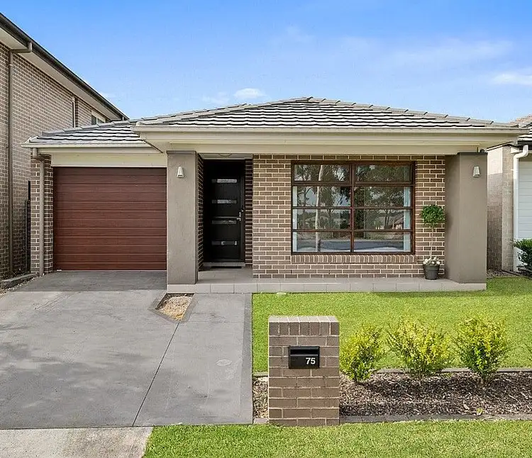 75 Greenwood Parkway, Jordan Springs NSW 2747