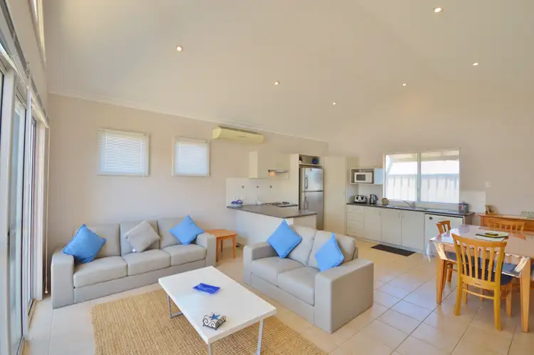6/4 Seakist Retreat, Kalbarri WA 6536