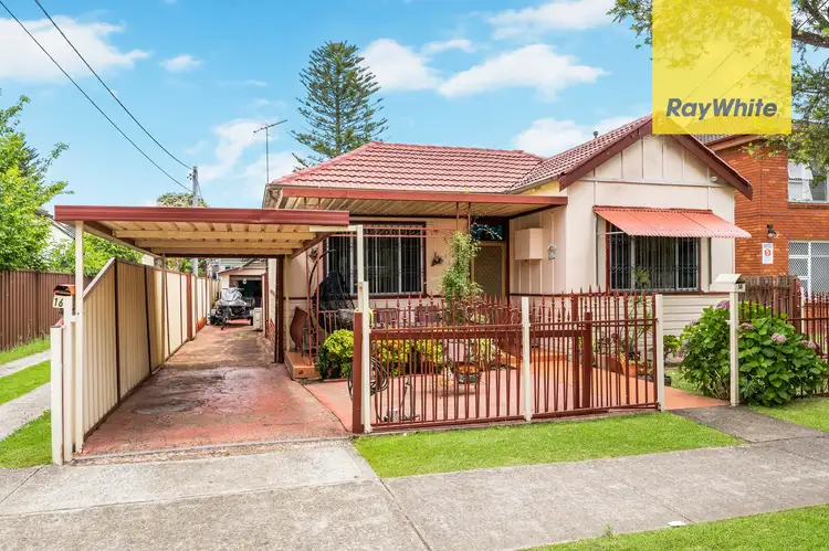 16 HAMPDEN Road, Lakemba NSW 2195