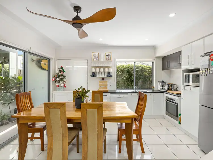 145 Parkview Parade, Ripley QLD 4306