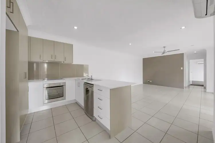 Fourth view of Homely unit listing, 2/32 Seagull Boulevard, Kirkwood QLD 4680
