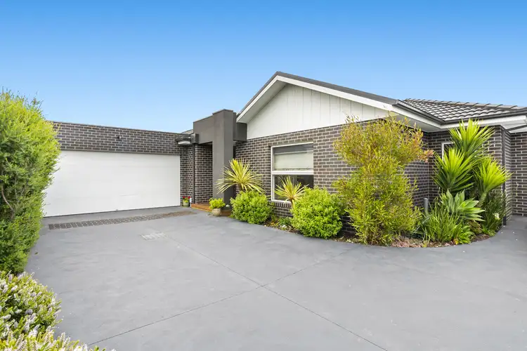 3/30 Staughton Avenue, Capel Sound VIC 3940