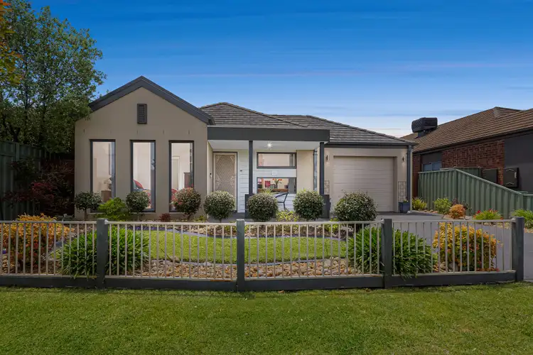 3 Silky Oak Street, Pakenham VIC 3810