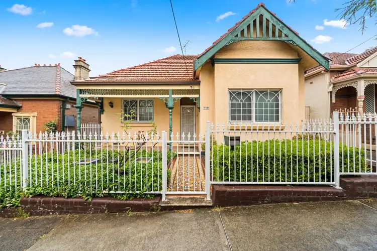 110 Newington Road