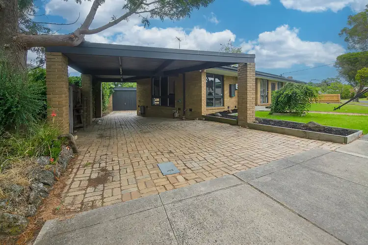 13 Sullivan Drive, Somerville VIC 3912