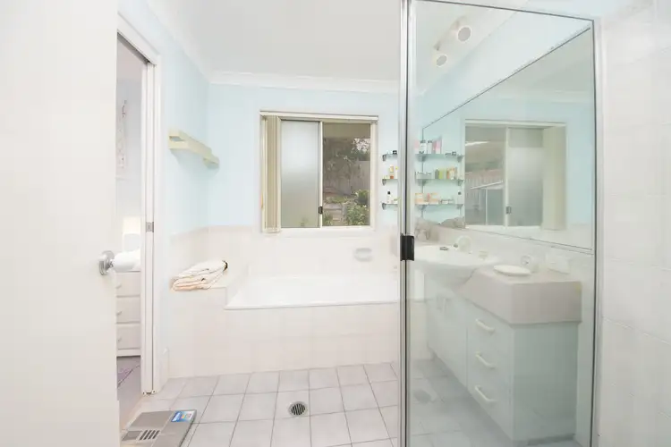 Sixth view of Homely unit listing, 8/24 Kerr Street, Meikleville Hill QLD 4703