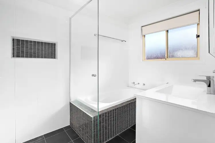 Sixth view of Homely villa listing, 1/4 Cathie Close, Flinders NSW 2529