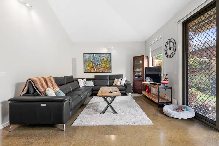 Fifth view of Homely house listing, 22 Hawthorn Way, Caroline Springs VIC 3023