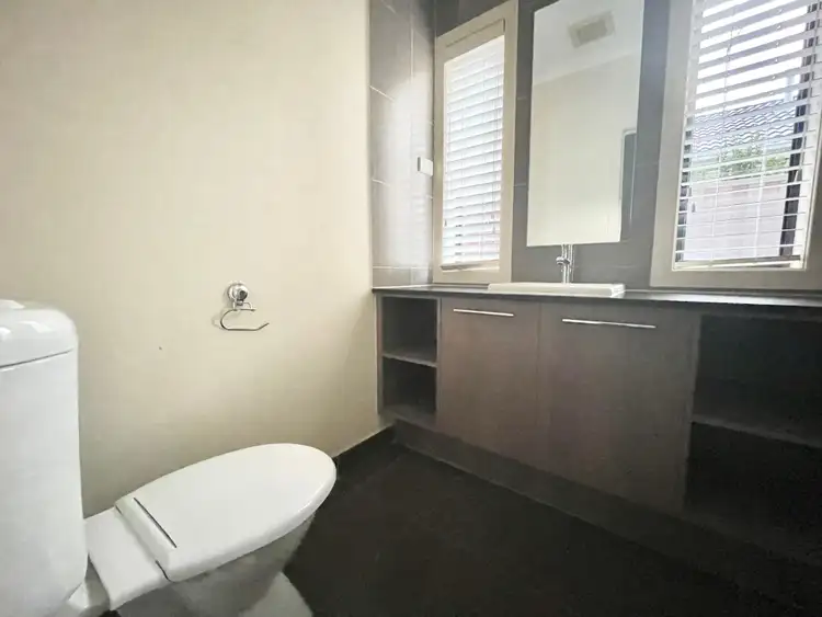 Fourth view of Homely house listing, 5 Caesia Way, Caroline Springs VIC 3023