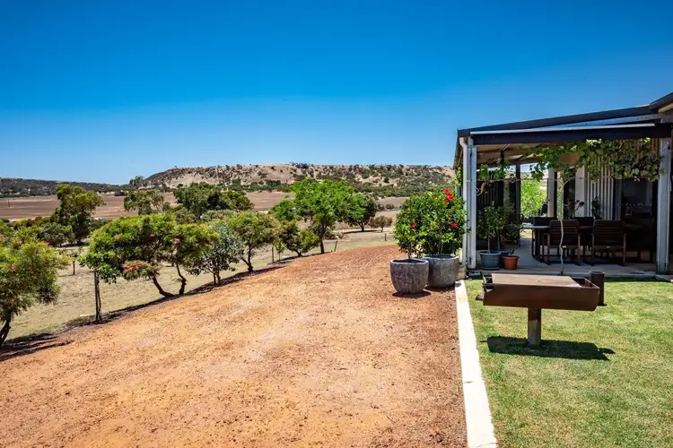9 Hill Creek Road, Moresby WA 6530
