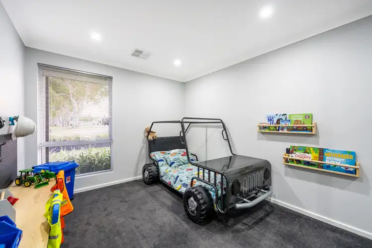 Fifth view of Homely house listing, 34 Darwinia Crescent, Helena Valley WA 6056