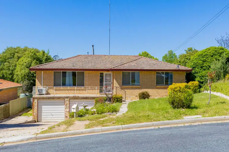 5 Camellia Place, Crestwood NSW 2620