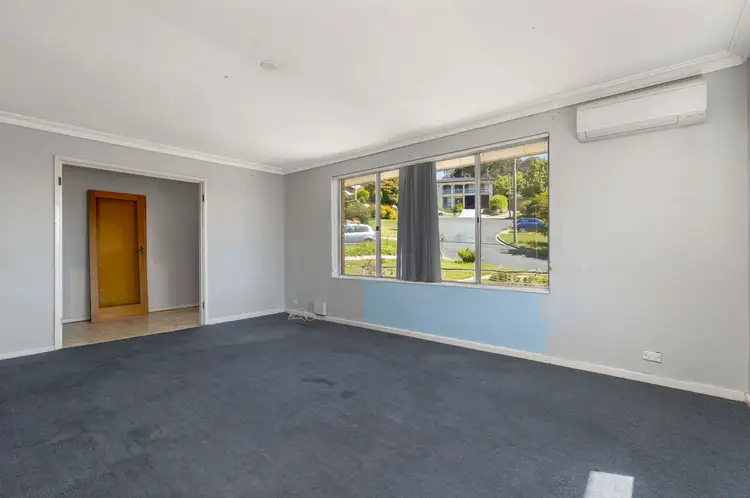 Third view of Homely house listing, 5 Camellia Place, Crestwood NSW 2620