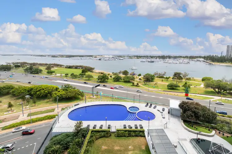 1105/2 Como Crescent, Southport QLD 4215