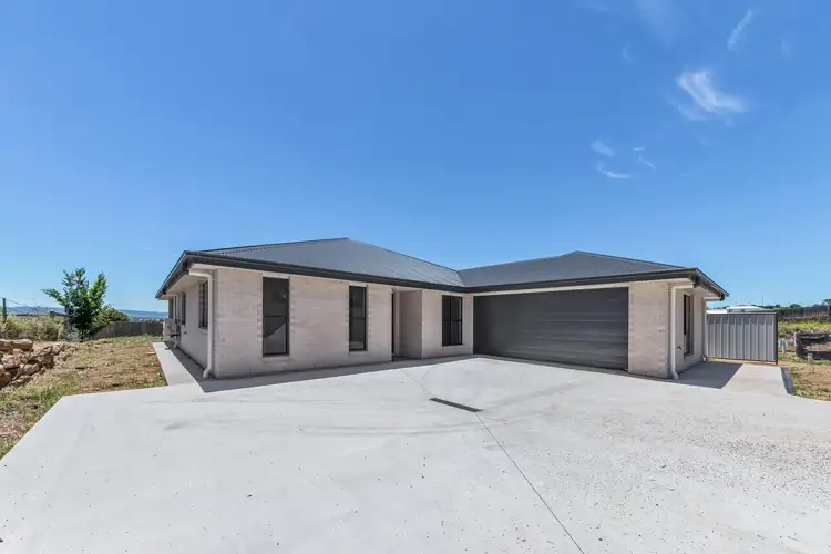 36 Chant Drive, Rosenthal Heights QLD 4370