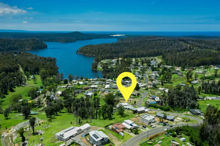 15 Kurrajong Crescent, Conjola Park NSW 2539