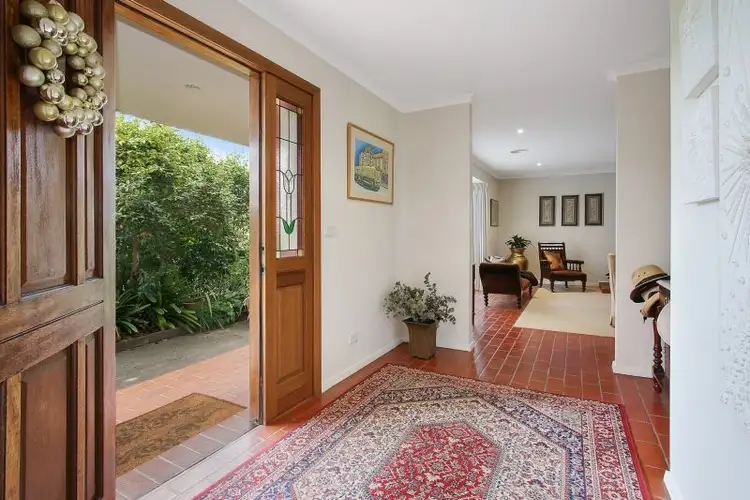 Fifth view of Homely house listing, 8 Willow Parade, Wodonga VIC 3690