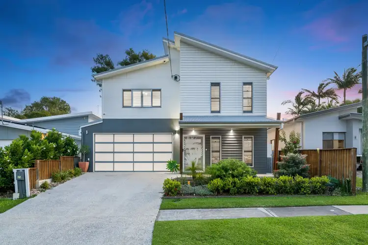 25 Michel Road, Scarborough QLD 4020