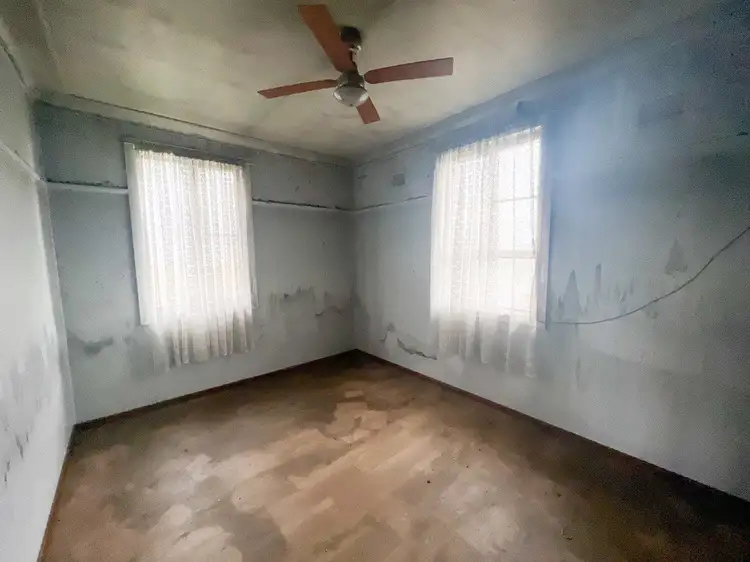 Fifth view of Homely house listing, 4 Wentworth Street, Parkes NSW 2870
