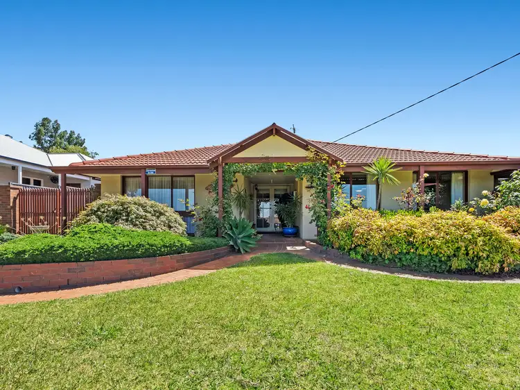 11 Inglis Street, Maddingley VIC 3340