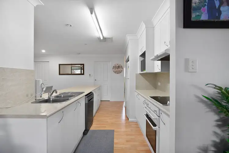 Fourth view of Homely house listing, 8 Stephanie Court, Emerald QLD 4720