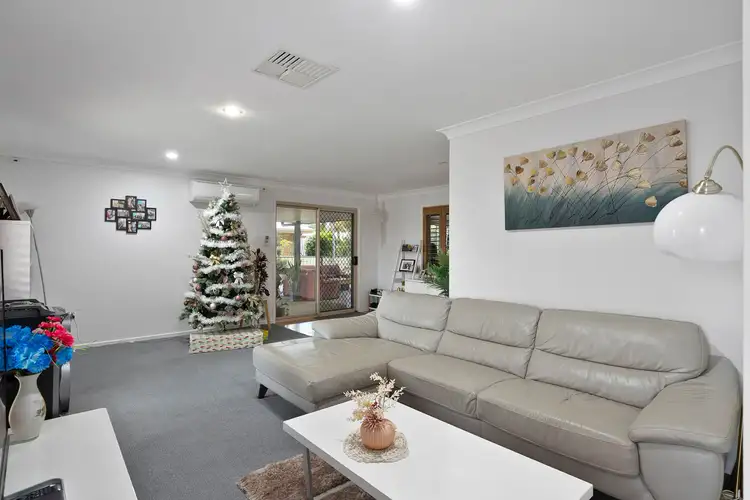 Seventh view of Homely house listing, 8 Stephanie Court, Emerald QLD 4720