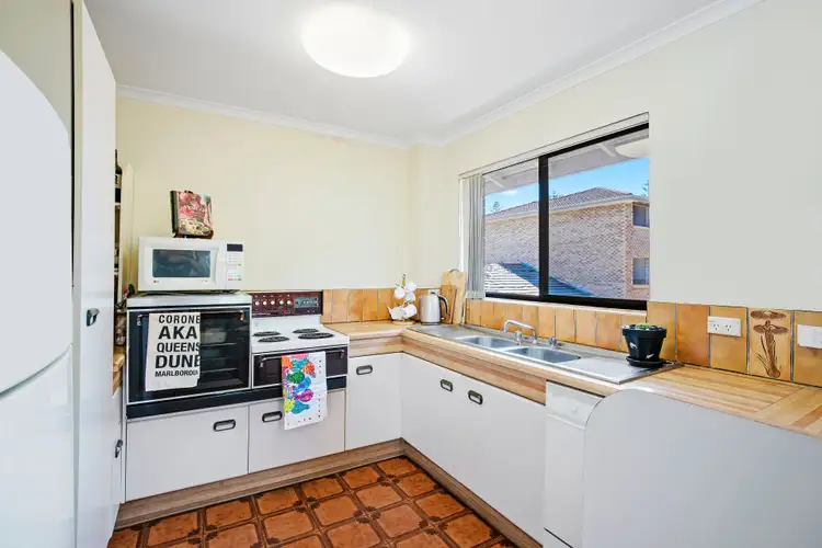 Fifth view of Homely unit listing, 5/33 Chelsea Avenue, Broadbeach QLD 4218