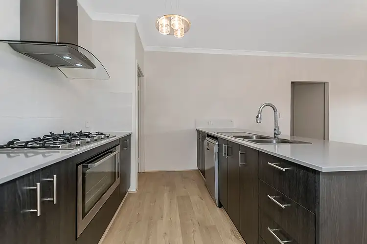 Fifth view of Homely house listing, 2 Peto Close, Baldivis WA 6171