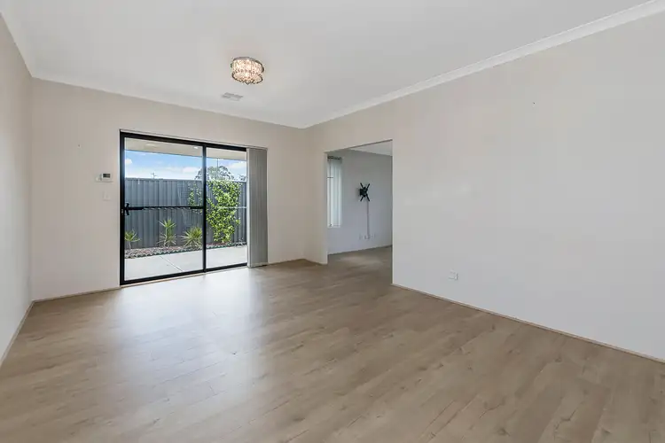 Seventh view of Homely house listing, 2 Peto Close, Baldivis WA 6171