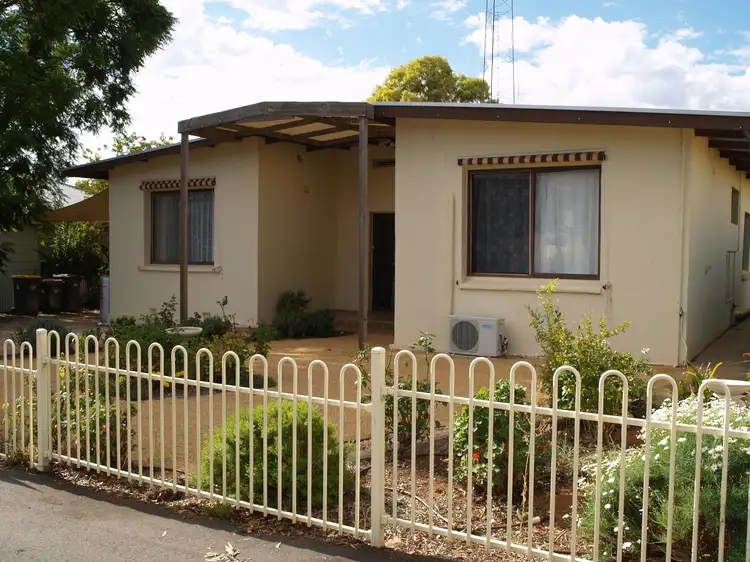 28 Kirby Street, Waikerie SA 5330