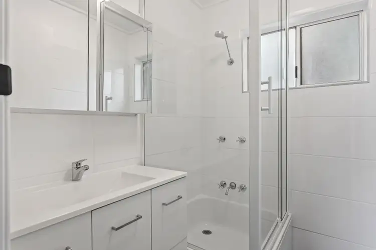 Fourth view of Homely unit listing, 1/382 Bridge Street, Wilsonton QLD 4350