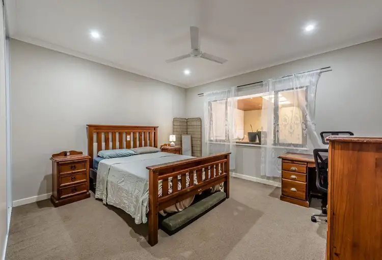 Sixth view of Homely unit listing, 294A Durlacher Street, Mahomets Flats WA 6530