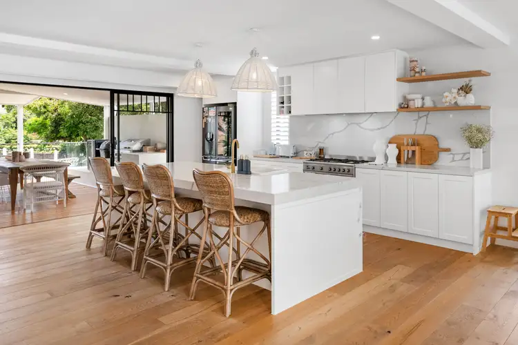 30 Blair Athol Crescent, Sorrento QLD 4217