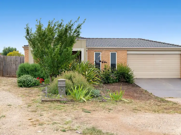 11 Dogherty Court, Maddingley VIC 3340