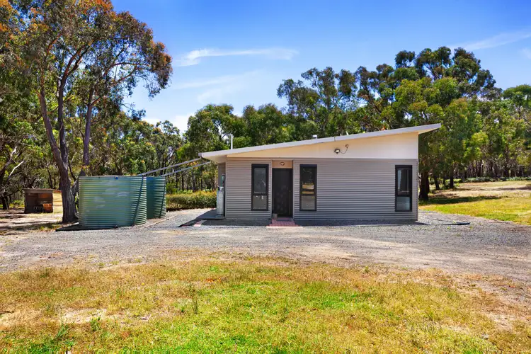 28 Arnolds Road, Dereel VIC 3352