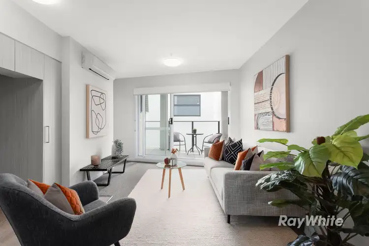 302/95 Warrigal Road, Hughesdale VIC 3166