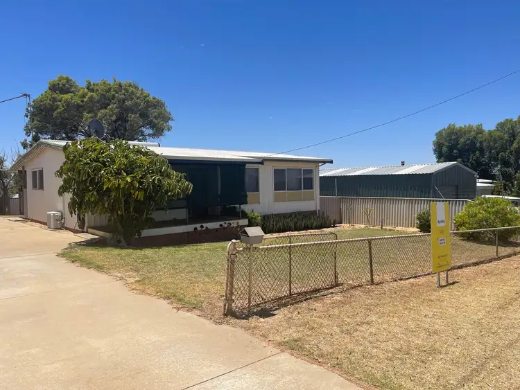 12 Bungaru Road, Port Denison WA 6525