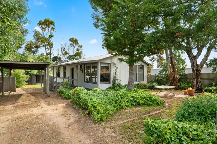 15 Cowen Street, Heathcote VIC 3523