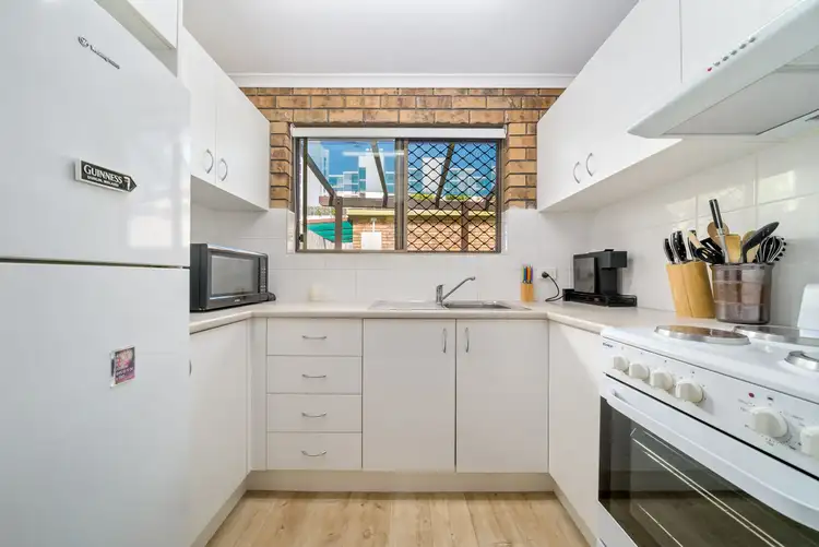 Sixth view of Homely unit listing, 6/1 Rock Street, Scarborough QLD 4020