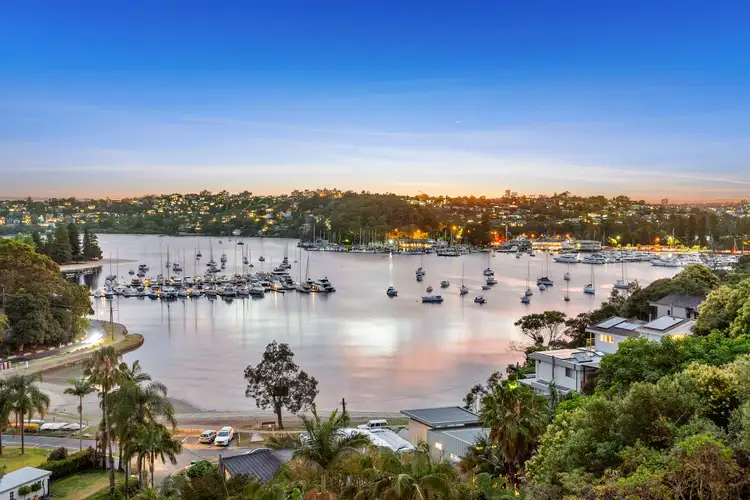 53 Peronne Avenue, Clontarf NSW 2093