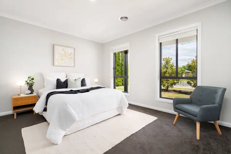Second view of Homely house listing, 15 Felstead Circuit, Thurgoona NSW 2640