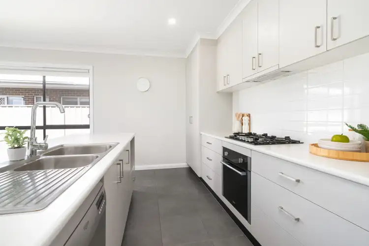 Fifth view of Homely house listing, 15 Felstead Circuit, Thurgoona NSW 2640
